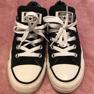 Women’s Converse Size 5